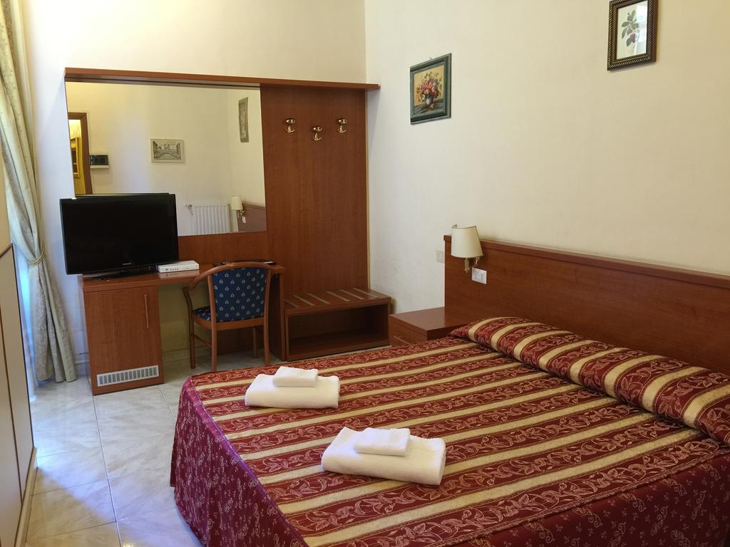 Hotel Azzurra Roma Phòng bức ảnh